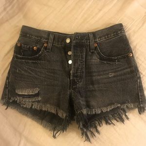 Levi’s 501 cutoff denim shorts